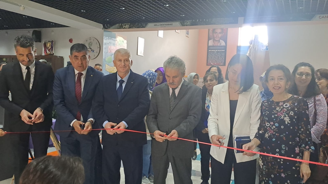Şehit Selçuk Gökdağ İlk-Ortaokulunda Kütüphane Açılışı Gerçekleştirildi.